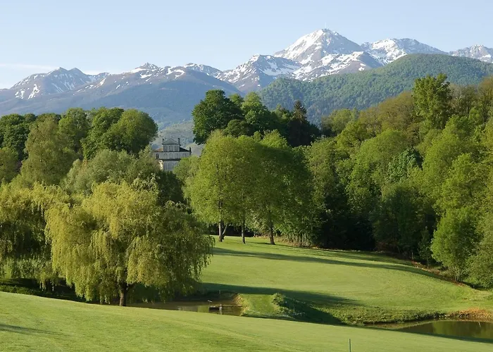 리조트 Le Domaine Du Golf Country Club De Bigorre Pouzac
