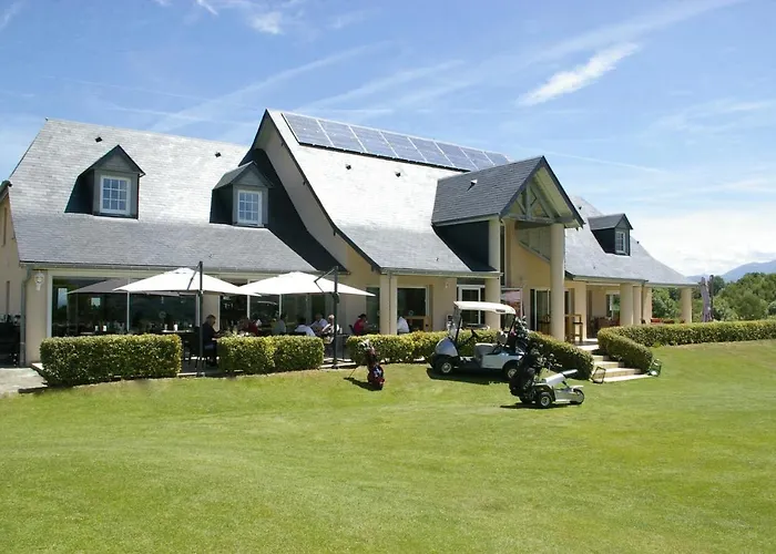 Le Domaine Du Golf Country Club De Bigorre Pouzac