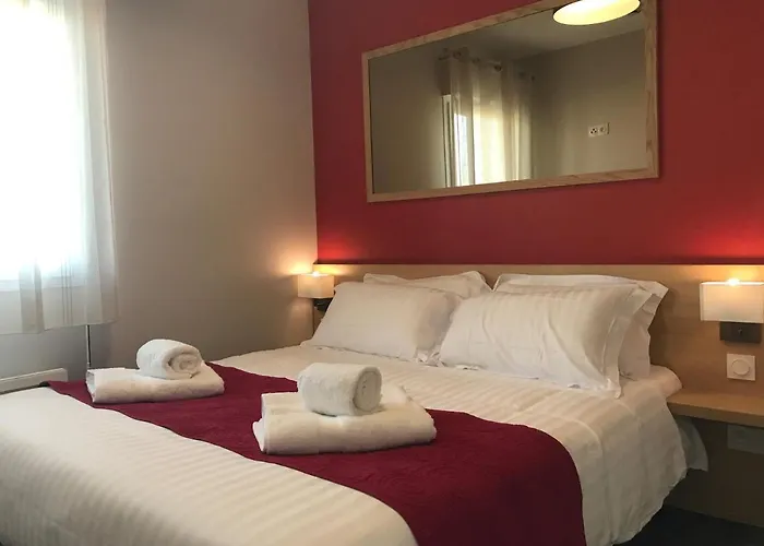 Le Domaine Du Golf Country Club De Bigorre 4*