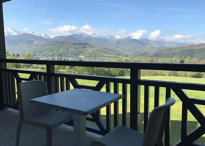 Le Domaine Du Golf Country Club De Bigorre 4* Pouzac