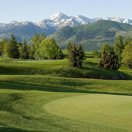 منتجع Le Domaine Du Golf Country Club De Bigorre Pouzac