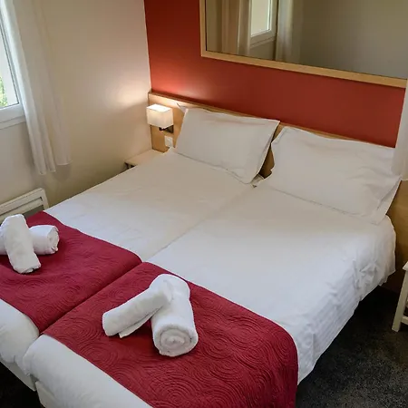 Le Domaine Du Golf Country Club De Bigorre 4*