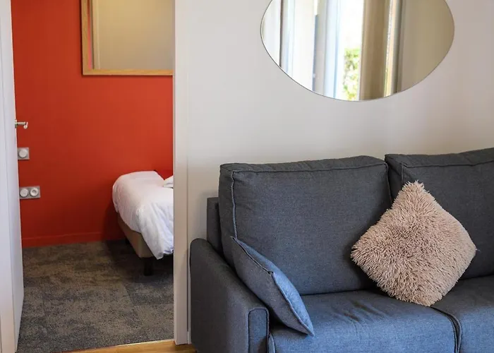 منتجع Le Domaine Du Golf Country Club De Bigorre Pouzac