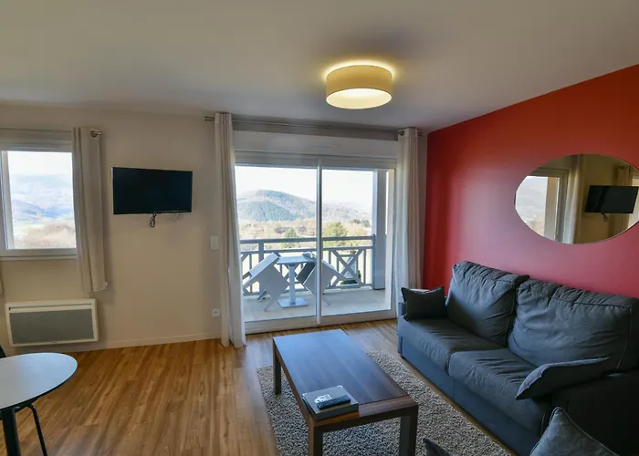 Le Domaine Du Golf Country Club De Bigorre 4*